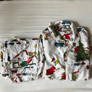 Pottery Barn Teen Dr. Seuss's The Grinch™ & Max™ Organic Flannel Pajama Set